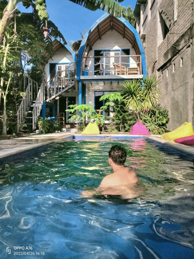 Tropical House *